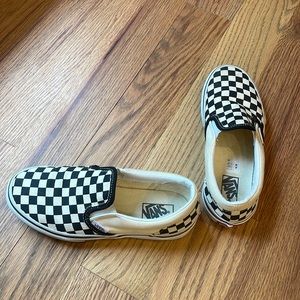 Black and white checked Vans